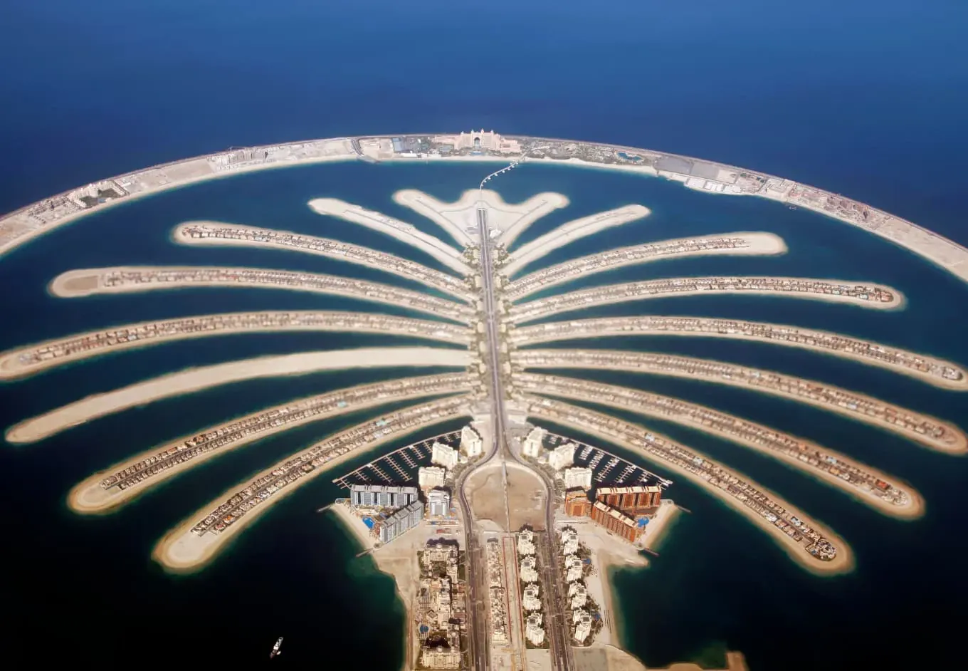 Top 10 Must-See Attractions in Dubai | Best Sightseeing Spots for Travelers