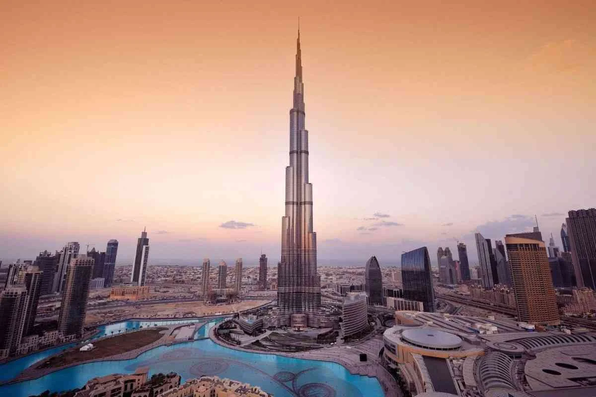 Burj Khalifa The Lounge (Level 152, 153 and 154)